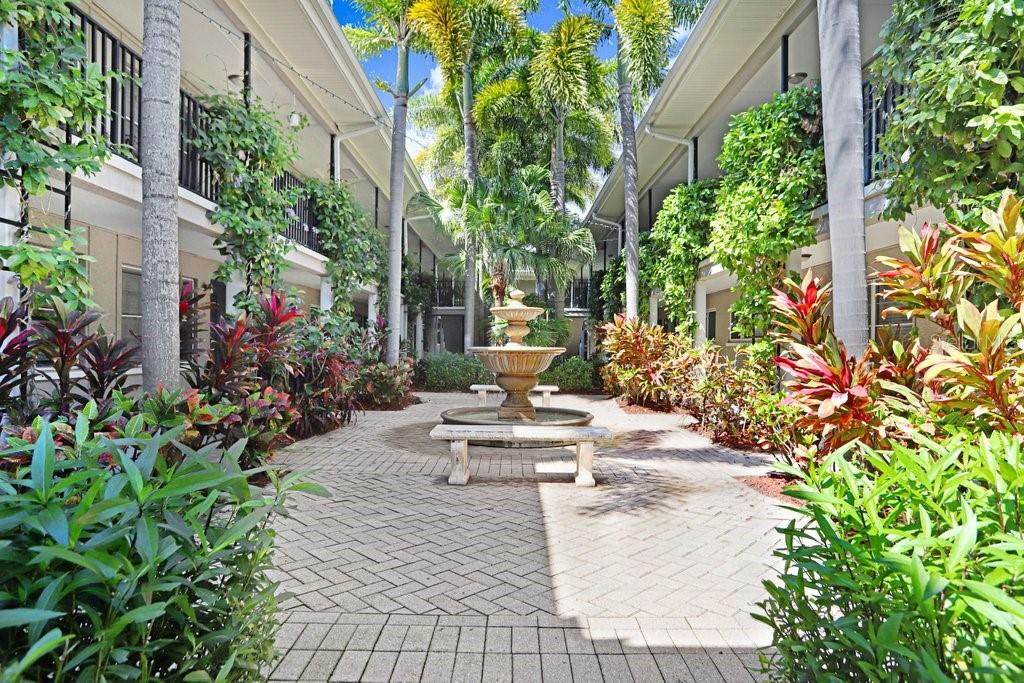 PALMS OF BEACH PARK A CONDOMIN - Residential