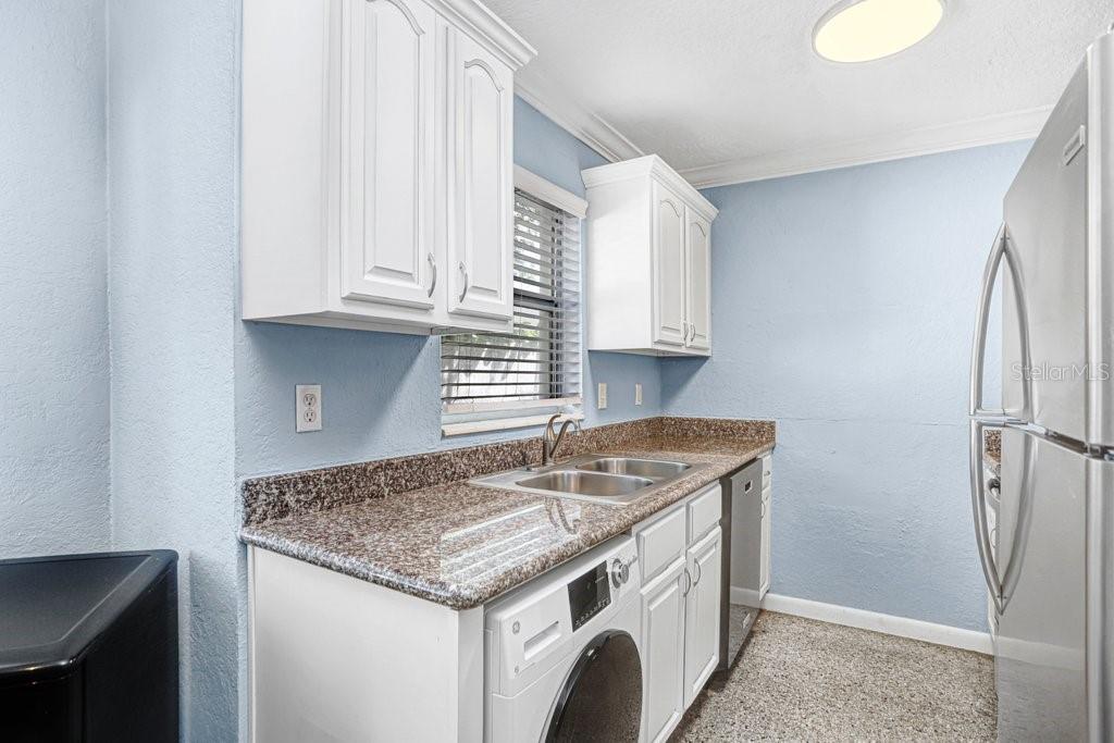 PALMS OF BEACH PARK A CONDOMIN - Residential