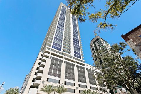 Photo of 275 1st Avenue S #1604, St Petersburg, FL 33701 (MLS # TB8472183)