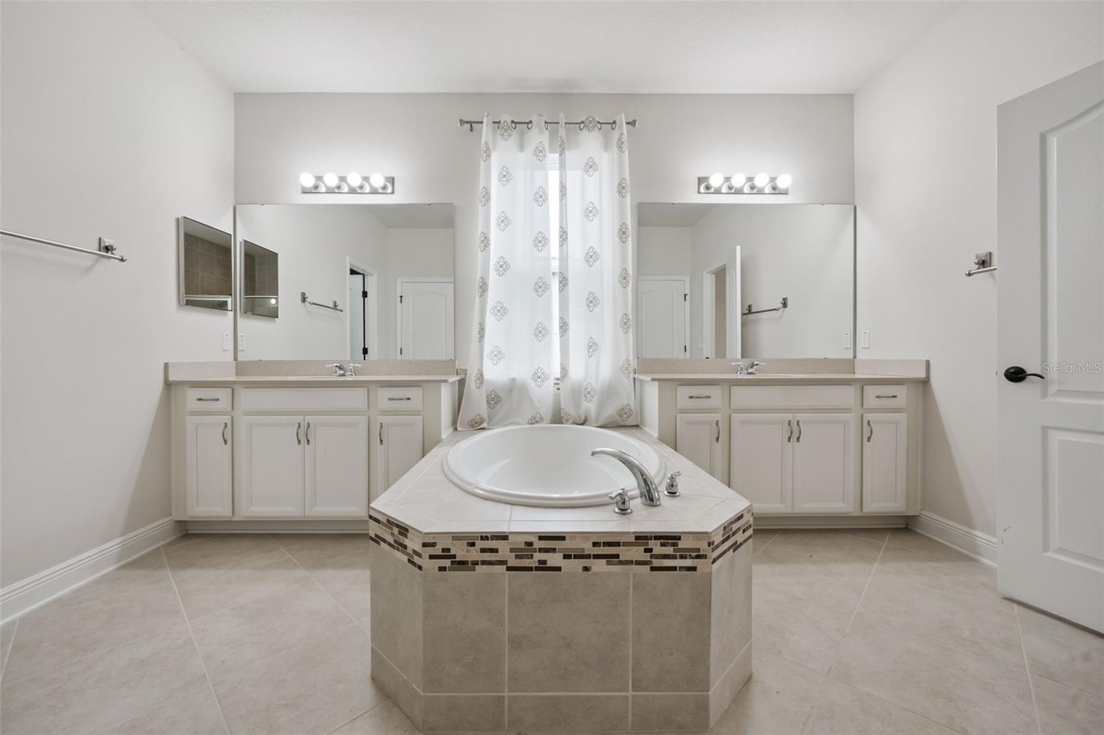 SAWGRASS PLANTATION PH 1D 2 - Residential