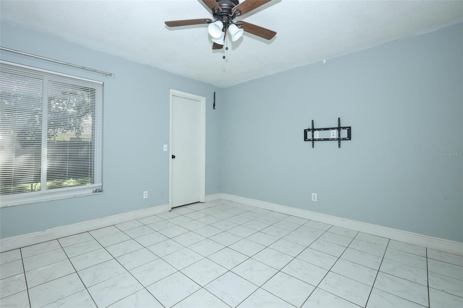 HIDDEN LAKE VILLAS PH 3 - Residential