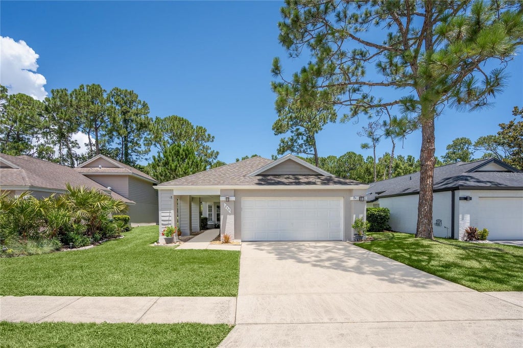 Photo of 254 Glenbriar Circle, Daytona Beach, FL 32114 (MLS # FC320056)