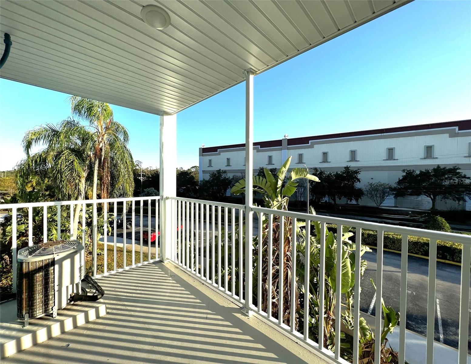 WAVE THE CONDO - Residential Lease