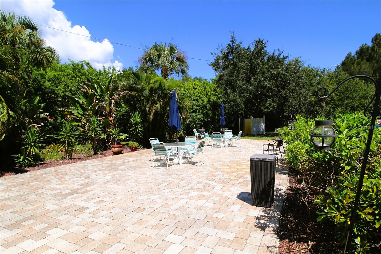 WAVE THE CONDO - Residential Lease