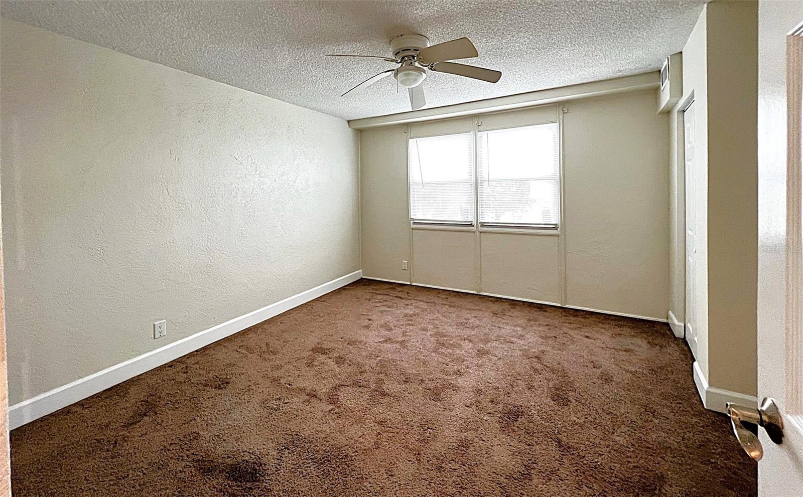 WAVE THE CONDO - Residential Lease