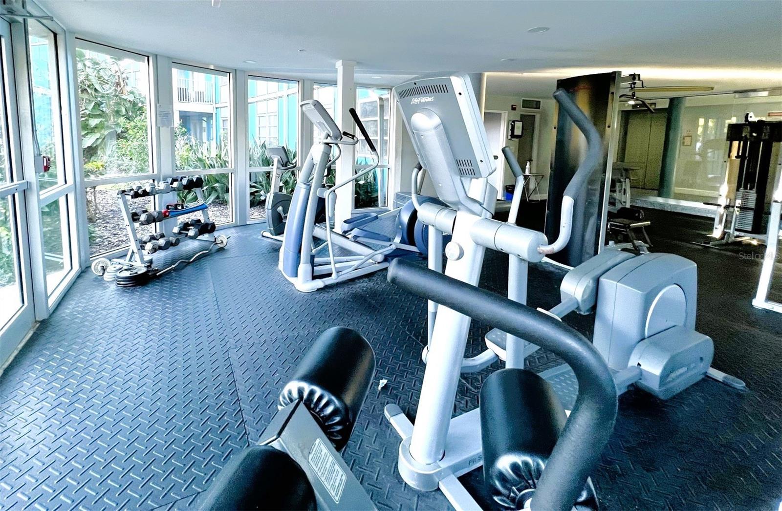 WAVE THE CONDO - Residential Lease