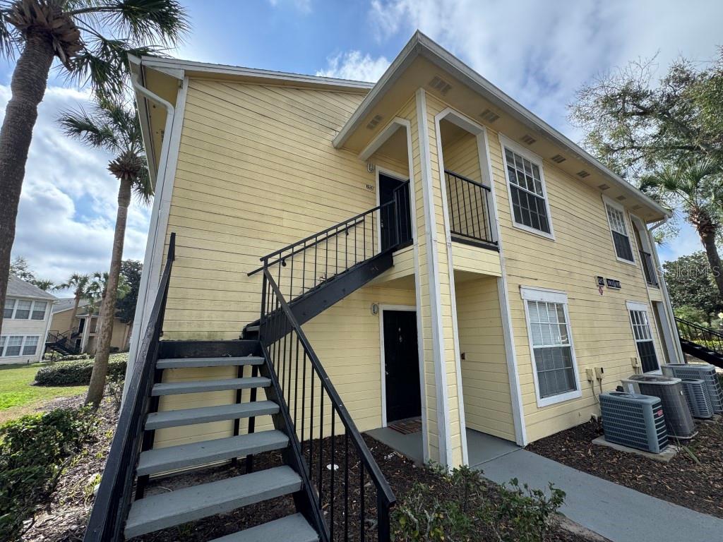 2 Bed, 2 Bath Condo in Orlando.
The Tradewinds Subdivision Recently Won The Community Of Excellence Award, The Owners Said Price Them Cheap To Rent Quick, 24/7 On-Site Security, Just 5 Minutes To Valencia, Just 20 Minutes To Downtown Orlando, Just 25 Minutes To The Airport, Convenient To 408, 50, And Turnpike, Convenient To All Theme Parks, Water Included, Renter's / Liability Insurance Is Required At This Property, Community Racquetball Court, Community Fitness Center, Community Tennis Court, Community Clubhouse, Community Pools (Two Of Them). The deposit amount is based upon the application results. Pets: OK (Dangerous Pets are not permitted, Pit Bulls, etc.) Priced $1,299.00 for the first 4 months, $1,399.00 for the remaining 8 months (Average: $1367.00/mo). AVAILABLE: September 15, 2025