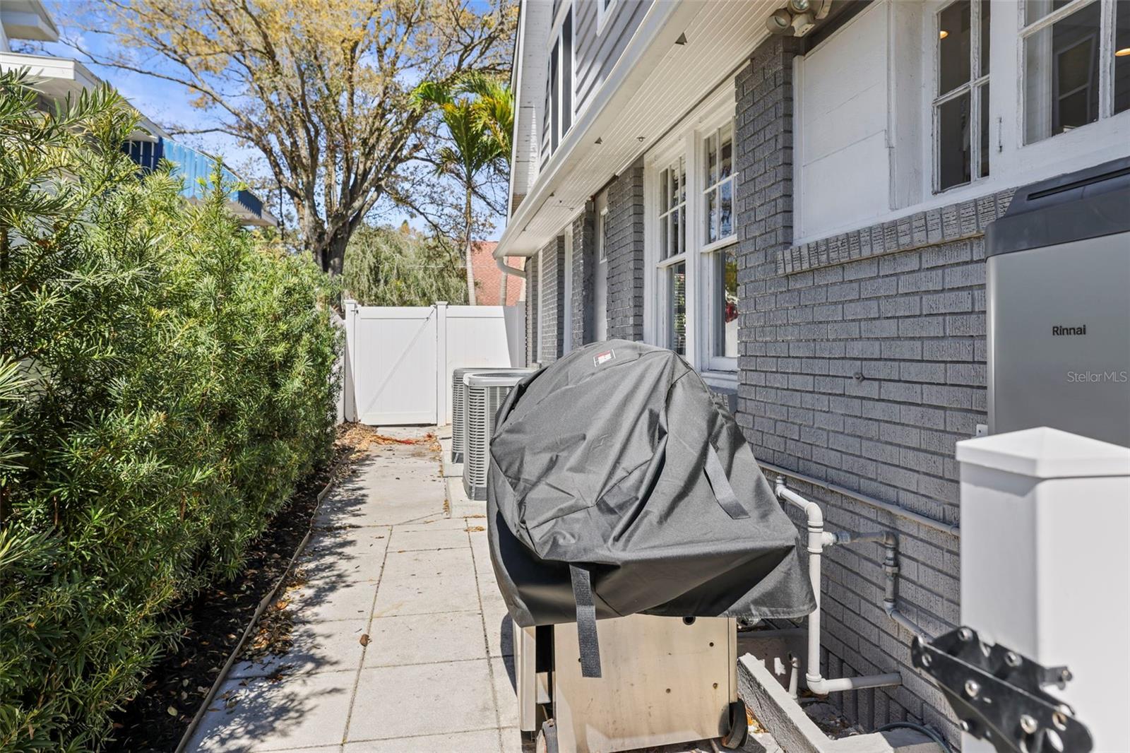 EATONS W T EUCLID BLVD - Residential