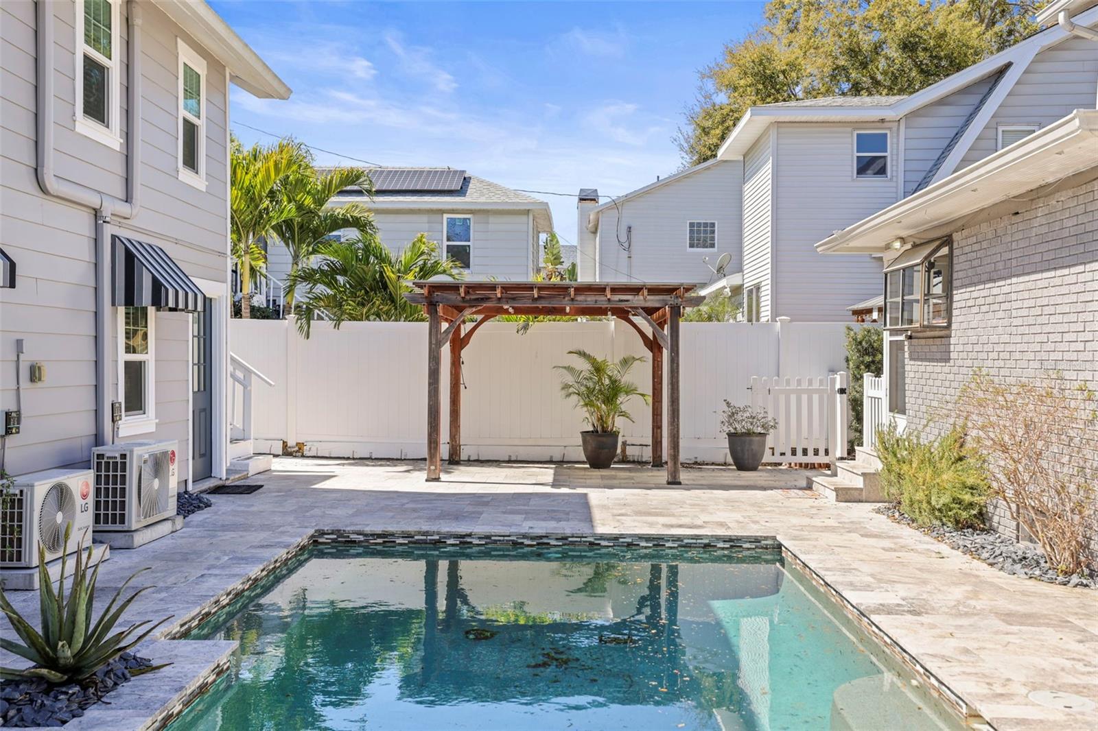 EATONS W T EUCLID BLVD - Residential