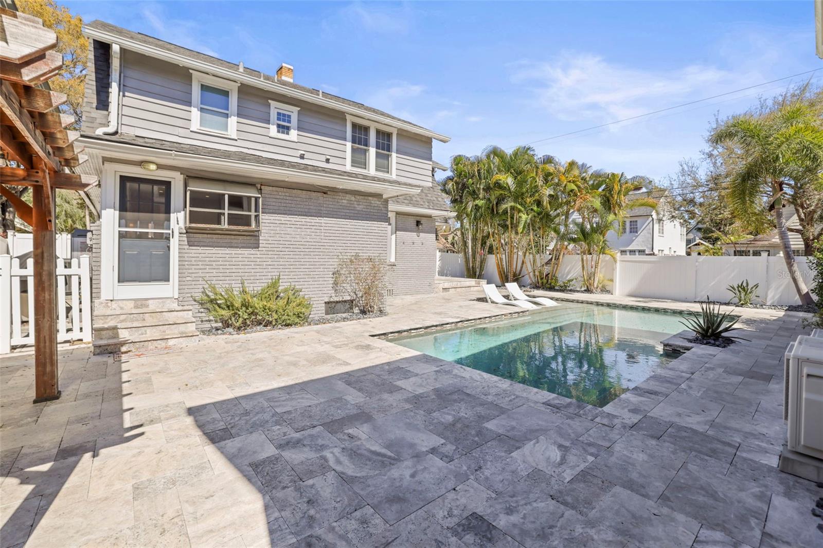 EATONS W T EUCLID BLVD - Residential