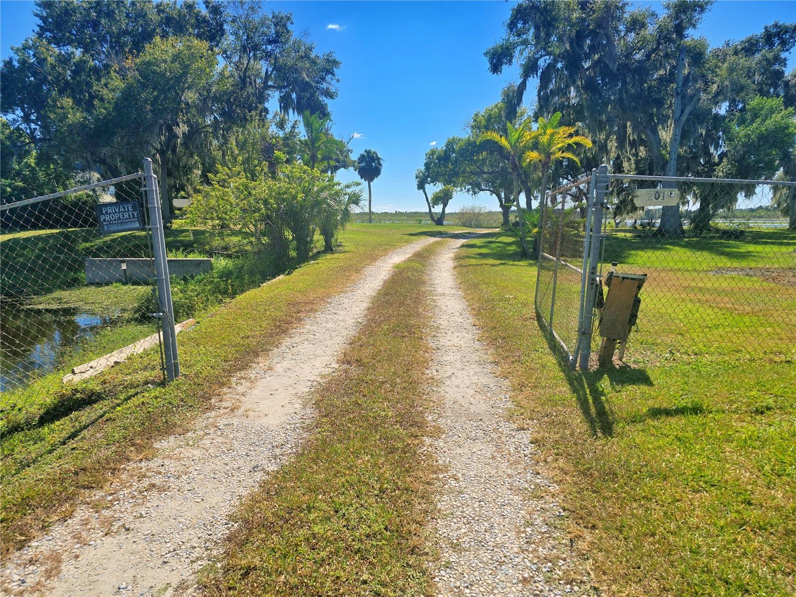 SHORE ACRES LAKE BONNY ADD - Residential