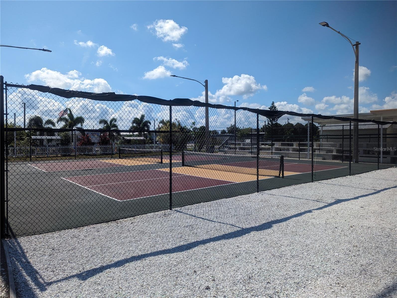 TRI-PAR ESTATES - Residential Lease