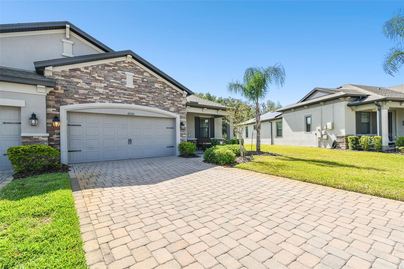 19325 HAWK VALLEY DRIVE