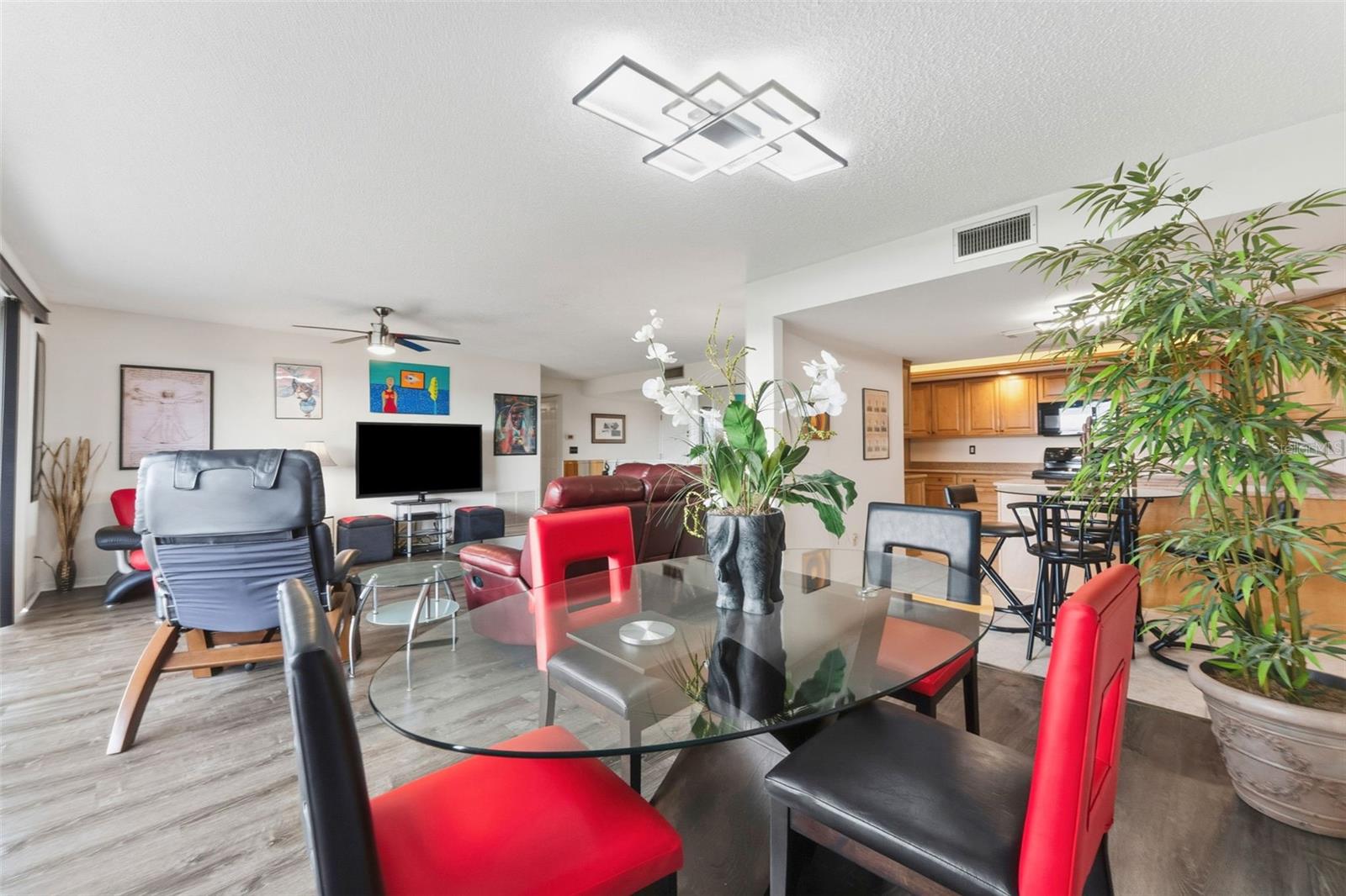 BRYNNWOOD CONDO 1 - Residential