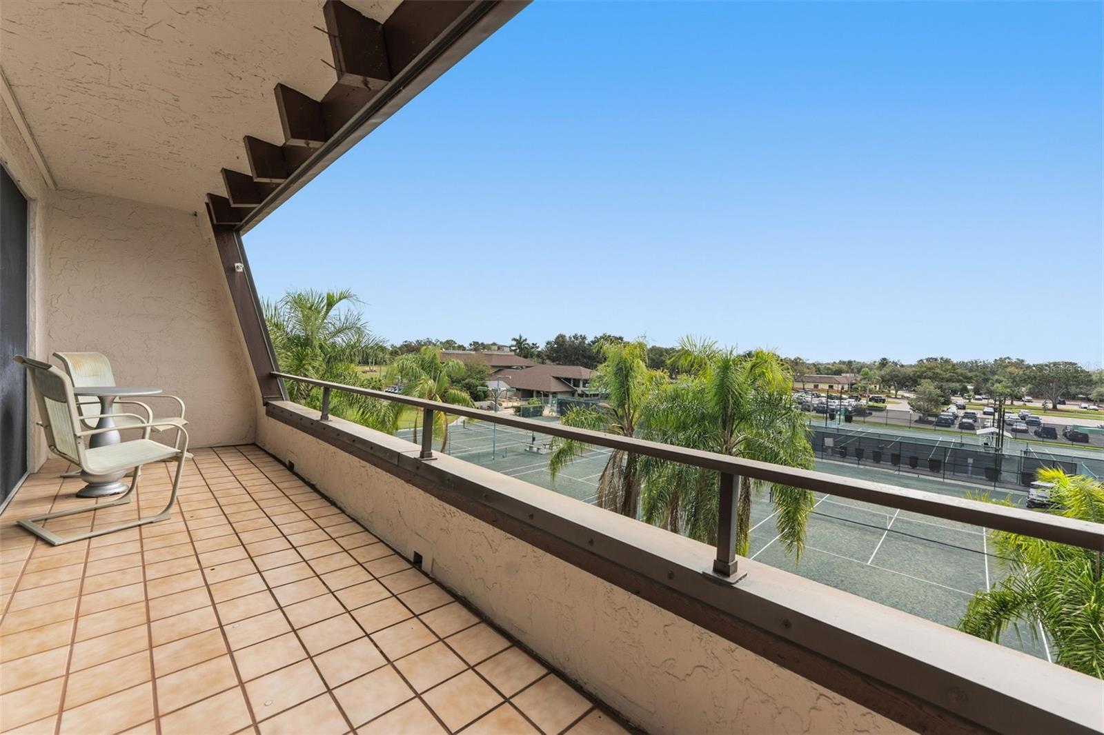 BRYNNWOOD CONDO 1 - Residential