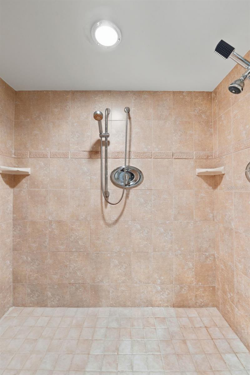 BRYNNWOOD CONDO 1 - Residential