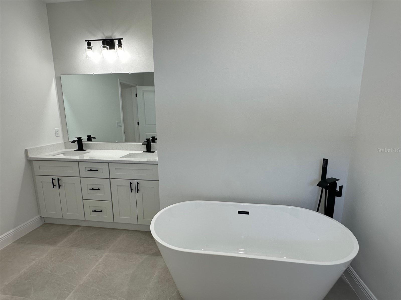 CITRUS SPGS UNIT 27 - Residential