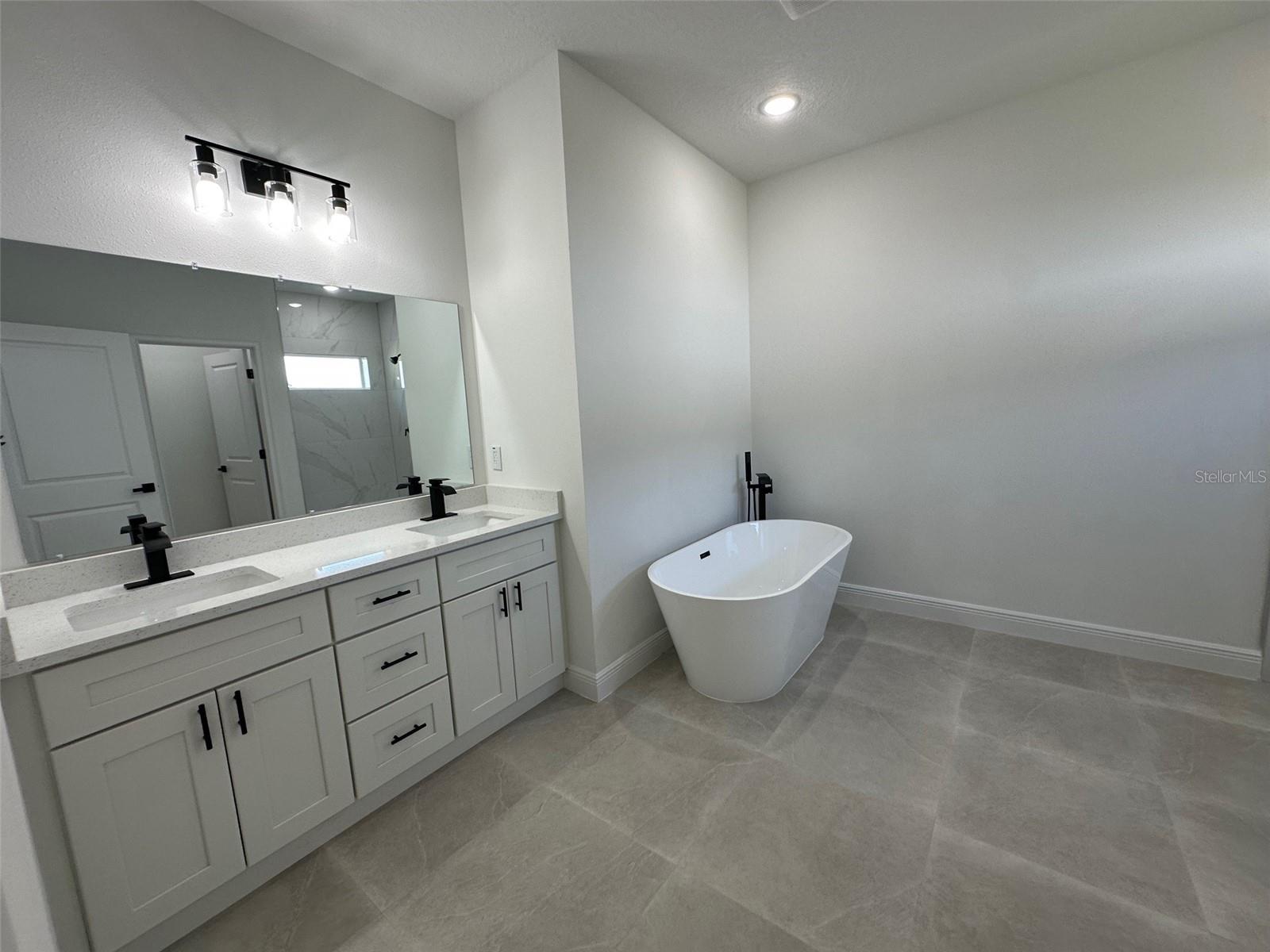 CITRUS SPGS UNIT 27 - Residential