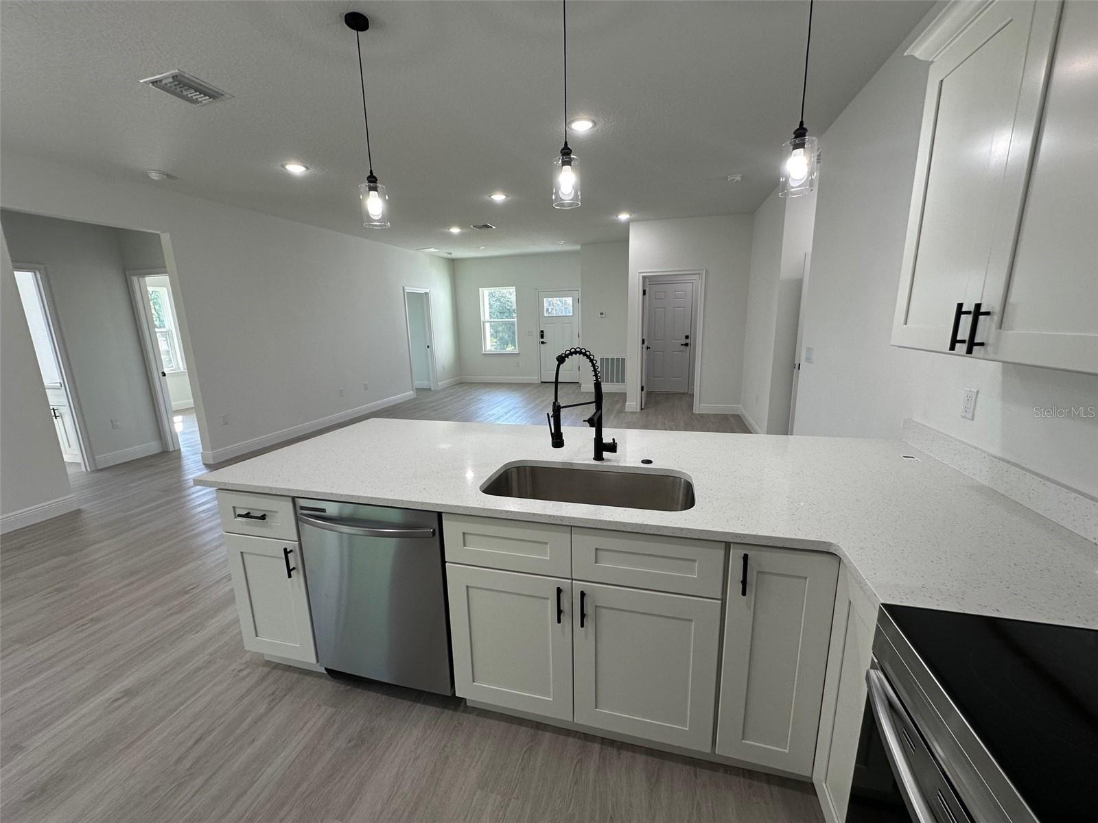 CITRUS SPGS UNIT 27 - Residential