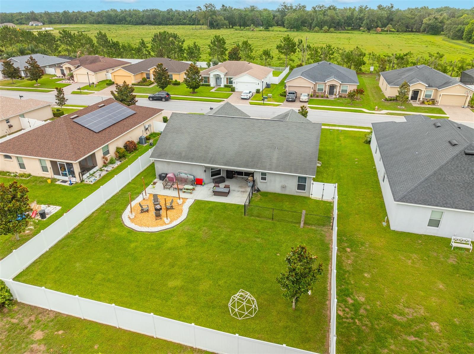 2053 CHARLESTON LANE