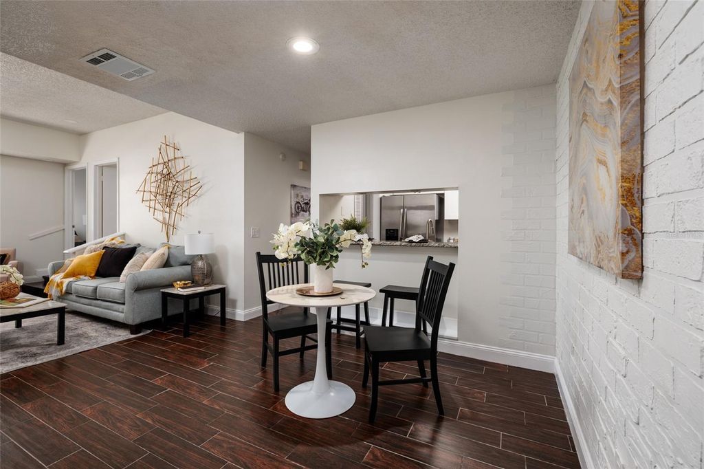 Photo of 4405 W Fair Oaks Avenue #21, Tampa, FL 33611 (MLS # TB8487506)