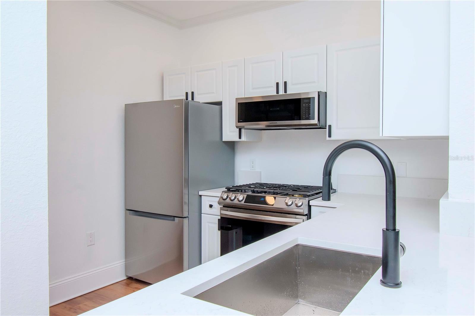 GRAND VENEZIA AT BAYWATCH CONDO - Residential