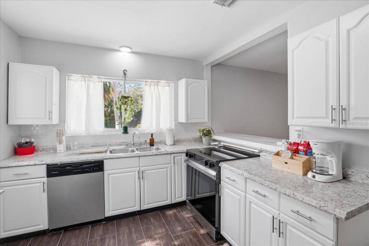 PASADENA ESTATES SEC C - Residential Lease