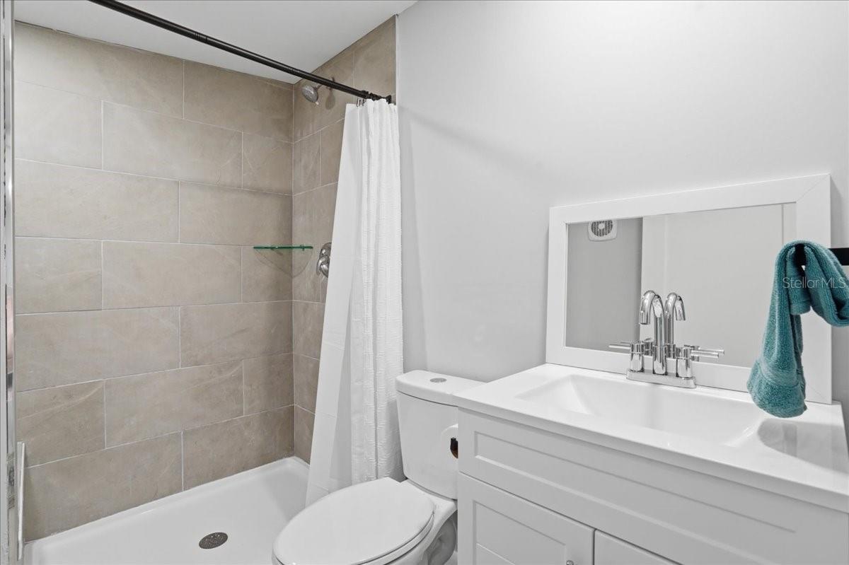PASADENA ESTATES SEC C - Residential Lease