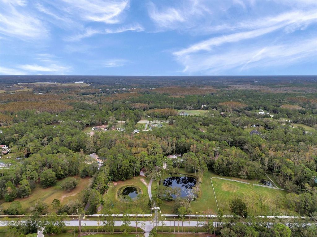 Photo of 655 Appaloosa Road, Tarpon Springs, FL 34688 (MLS # TB8464950)