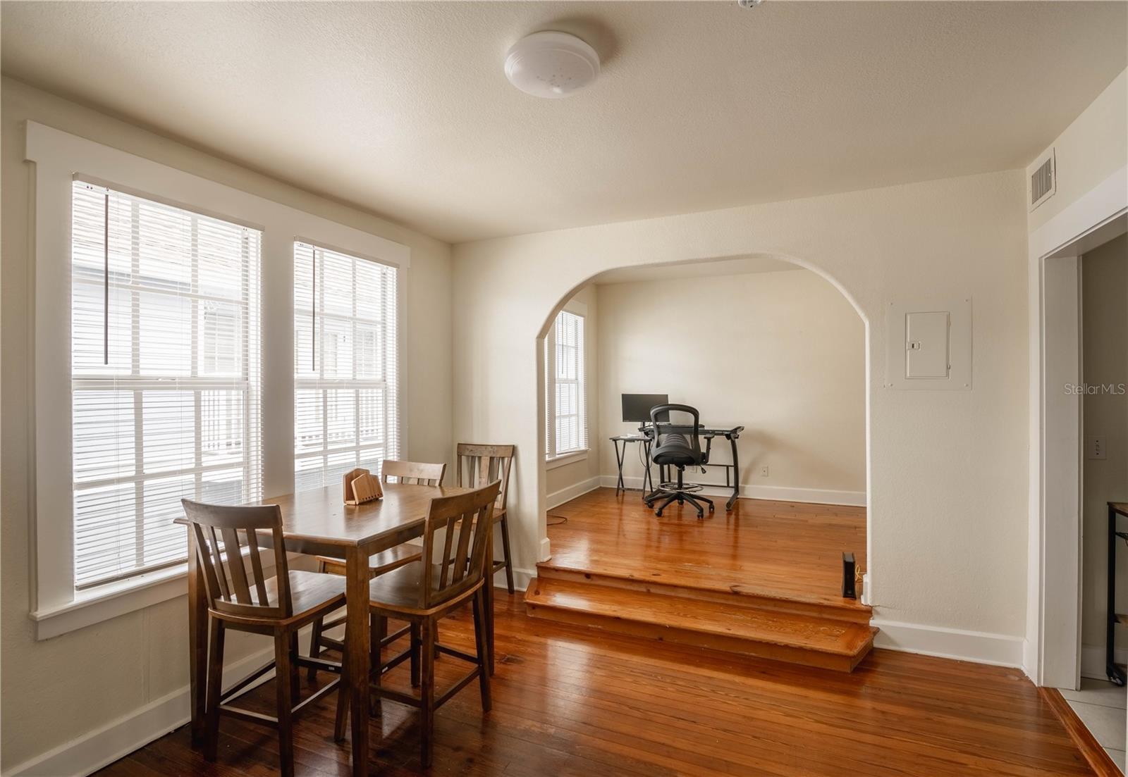 NORTON'S (UNIVERSITY PARK - SOUTH DOWNTOWN) - Residential Income