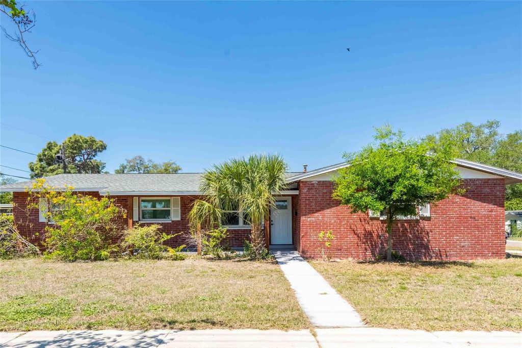 Photo of 2741 37th Street S, St Petersburg, FL 33711 (MLS # TB8499511)