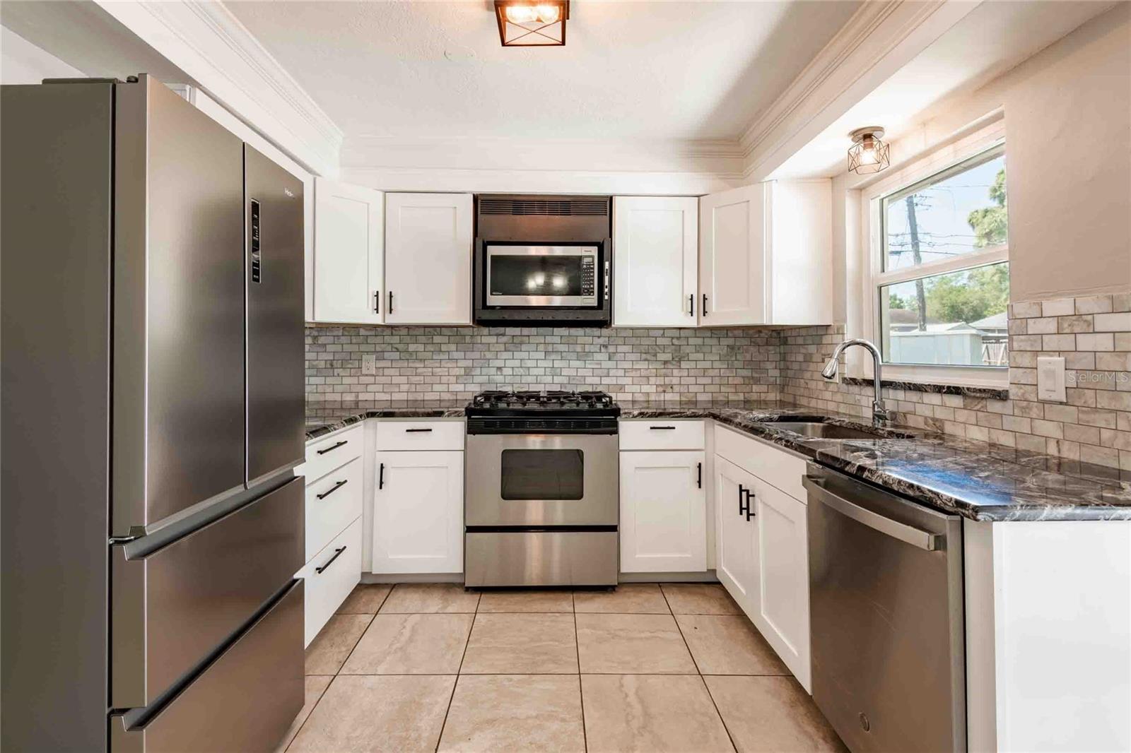 BAYVIEW TERRACE ROY SCOTTS - Residential