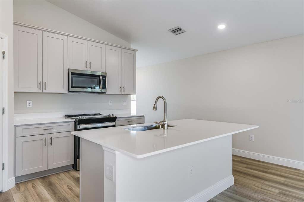 Photo of 6085 SW 96th Place, Ocala, FL 34476 (MLS # TB8542074)