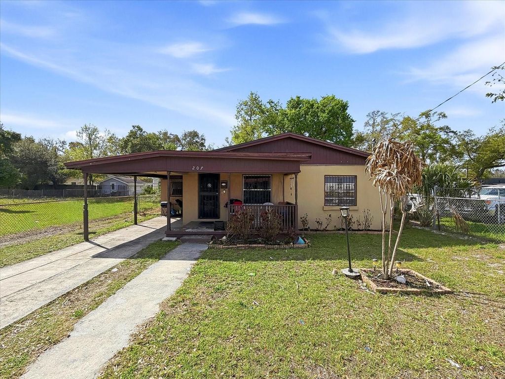 Photo of 207 E Dr Martin Luther King Jr Boulevard, Tampa, FL 33603 (MLS # TB8486326)