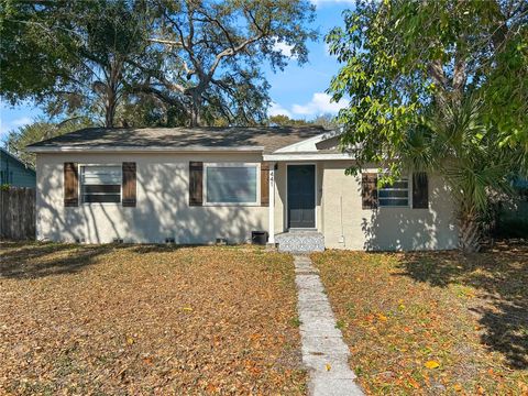 Photo of 441 40th Avenue NE, St Petersburg, FL 33703 (MLS # O6376716)