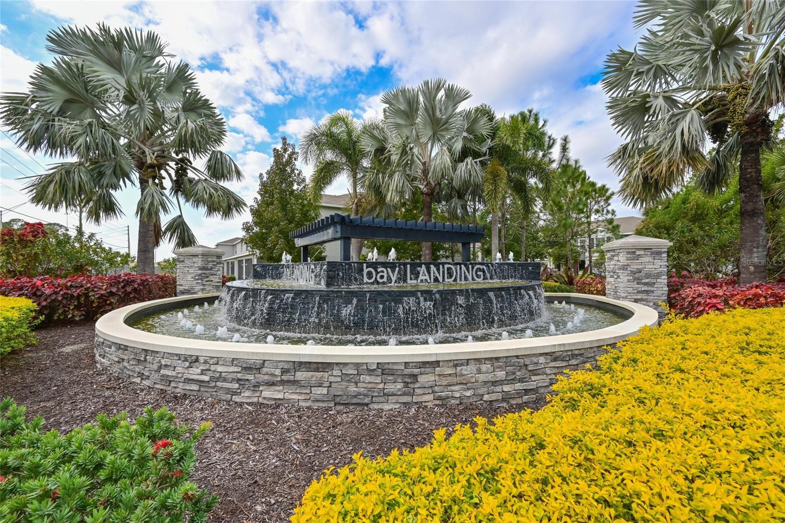 LANDING PH 1 - Residential