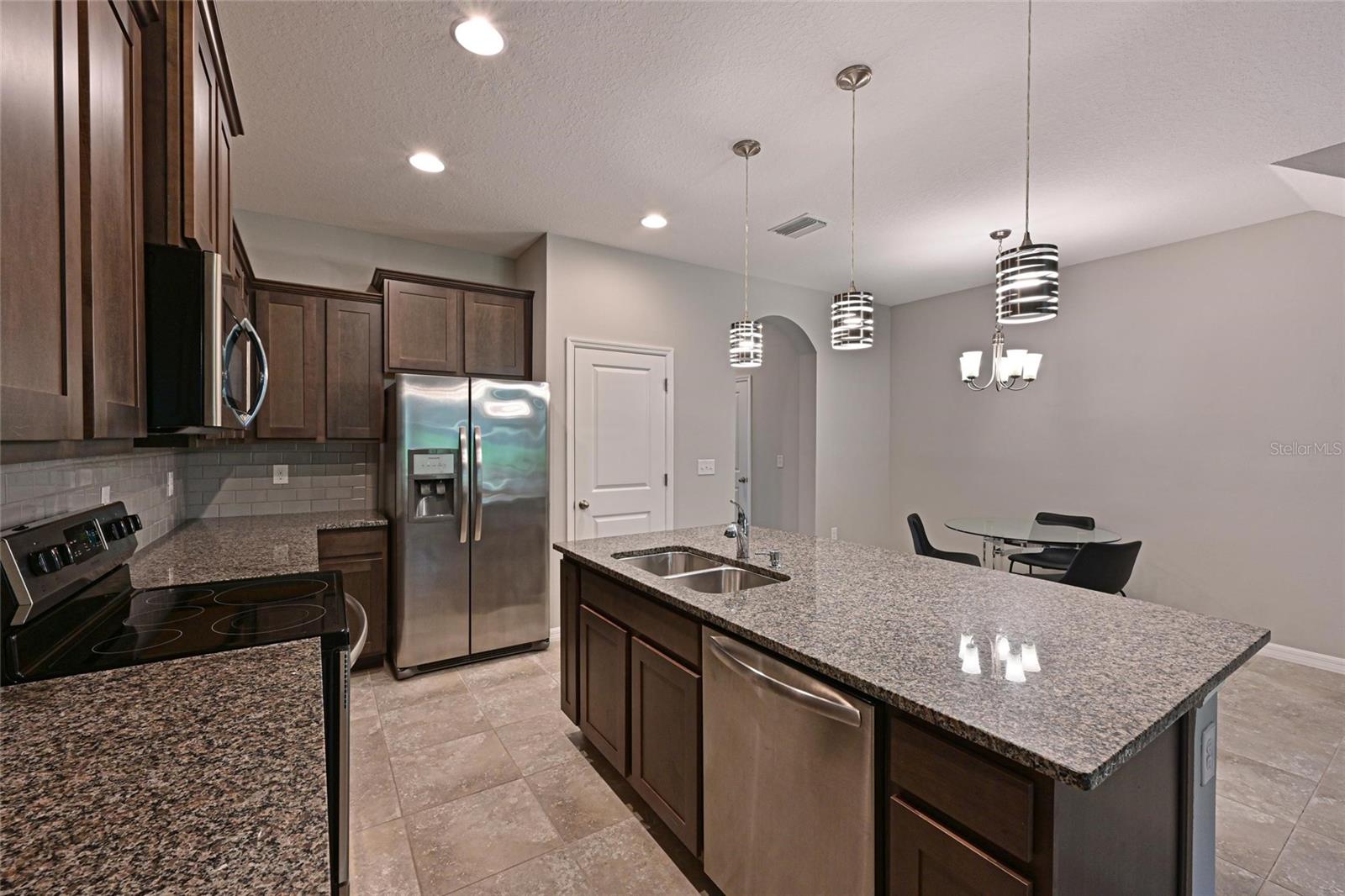 LANDING PH 1 - Residential