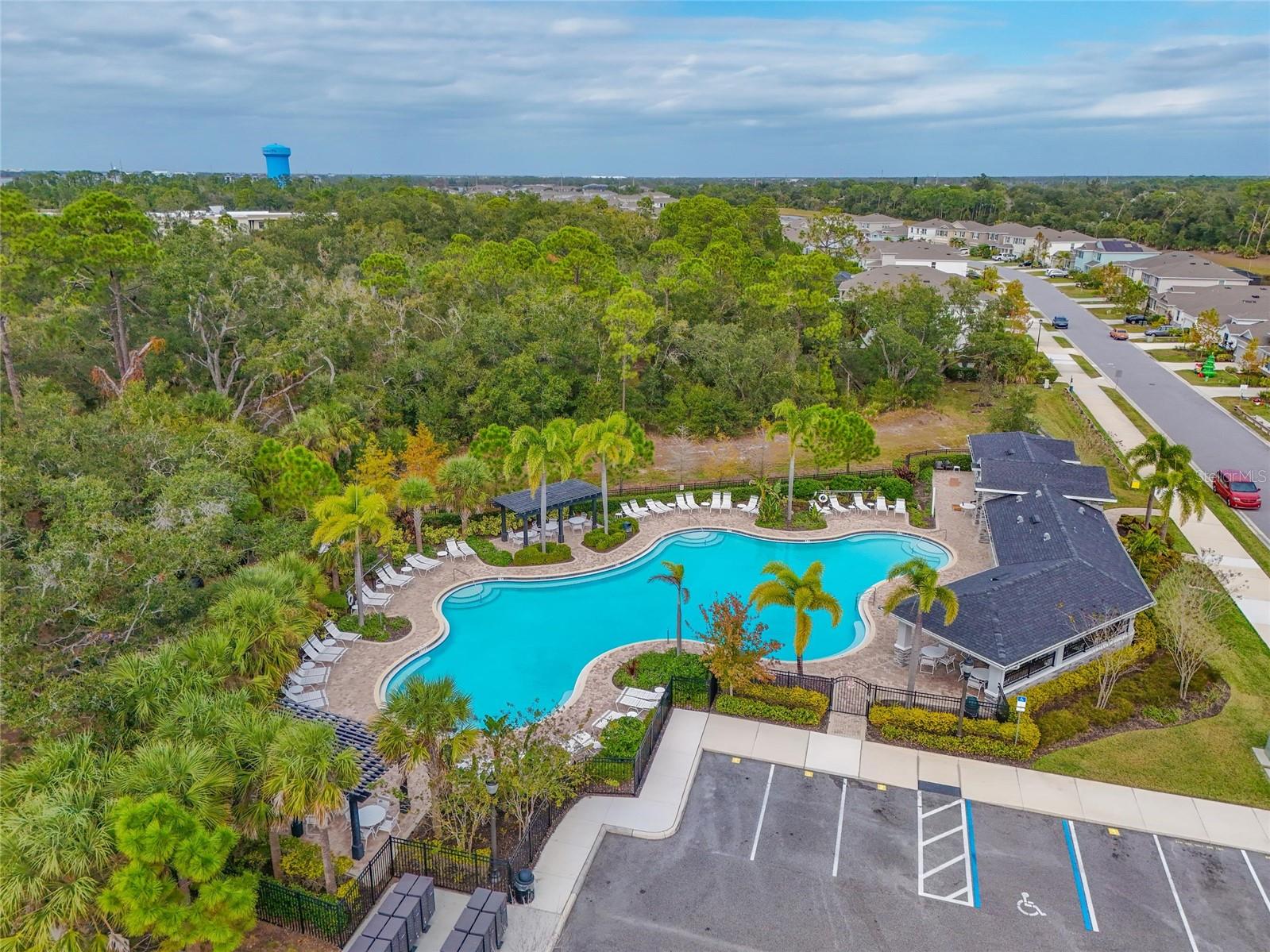 LANDING PH 1 - Residential