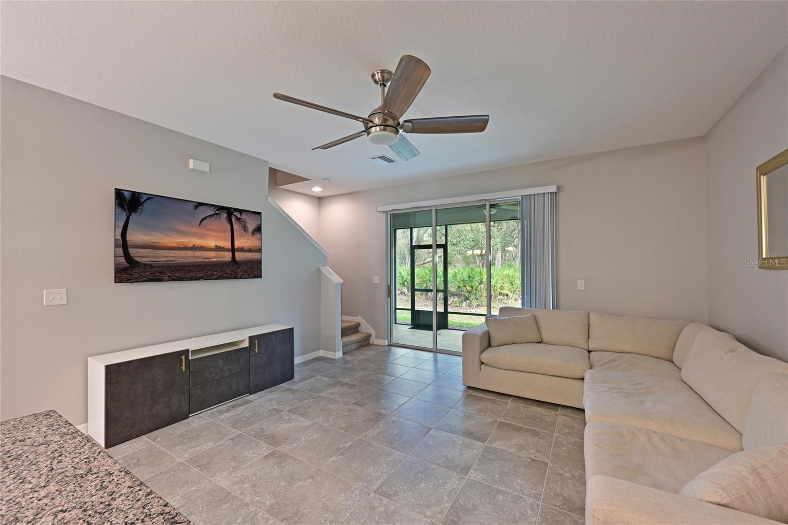 LANDING PH 1 - Residential