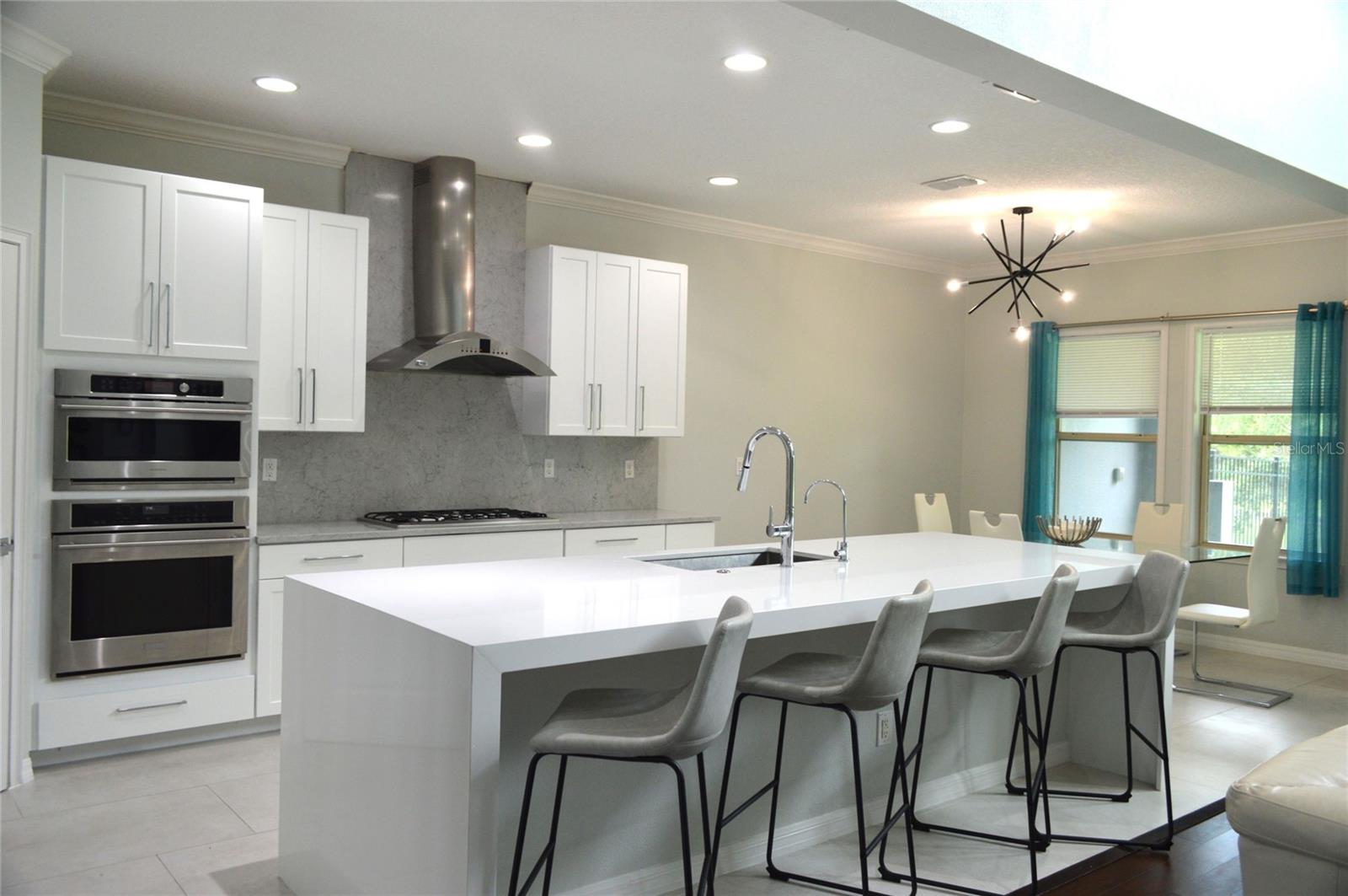 1319 HEAVENLY COVE