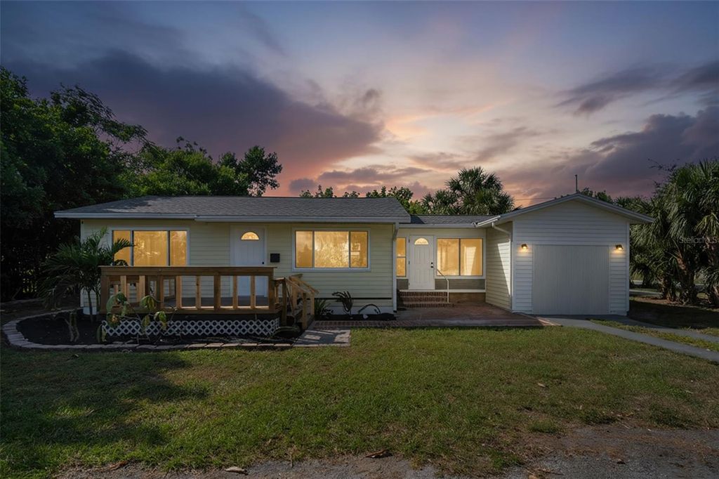 Photo of 10460 54th Avenue N, St Petersburg, FL 33708 (MLS # TB8434943)