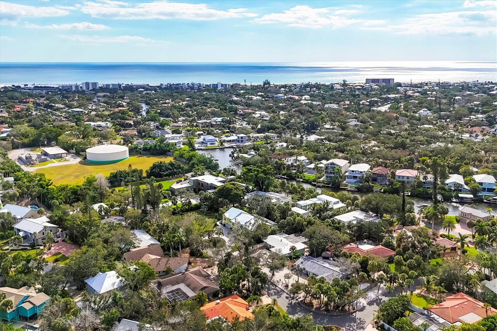 SIESTA BEACH - Residential