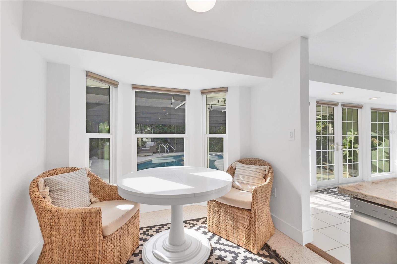 SIESTA BEACH - Residential