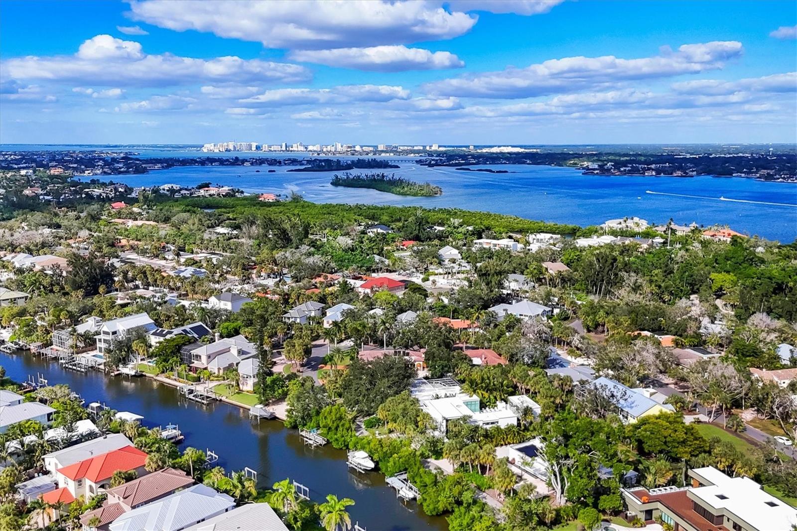 SIESTA BEACH - Residential