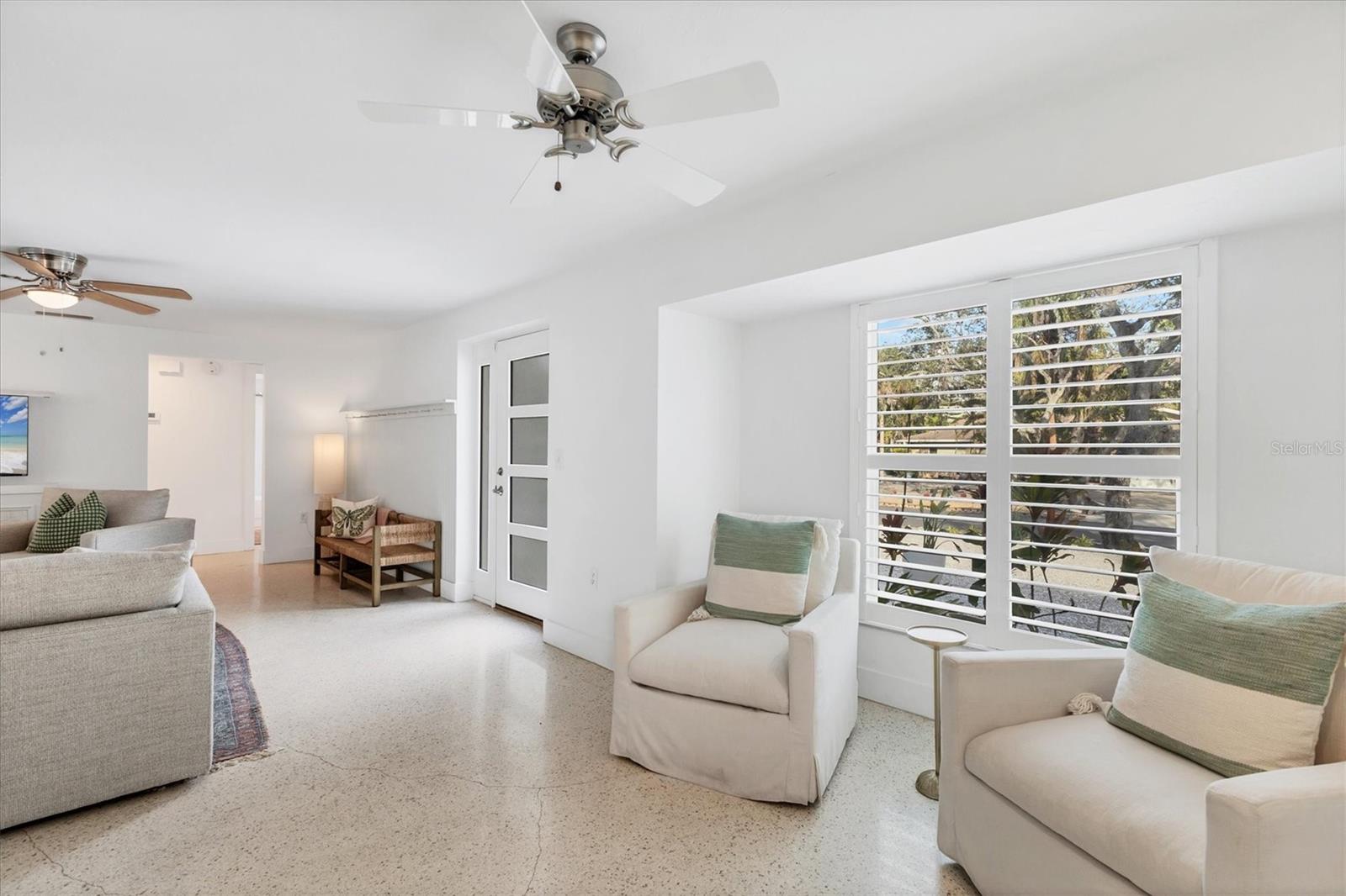 SIESTA BEACH - Residential