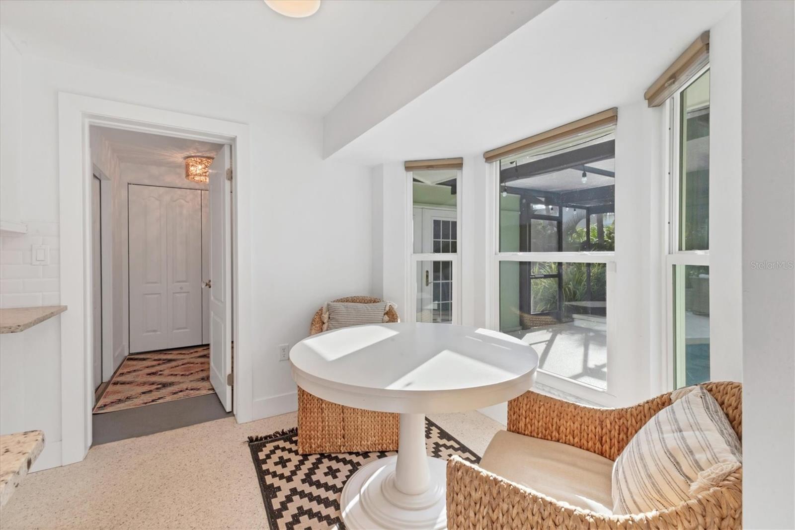 SIESTA BEACH - Residential