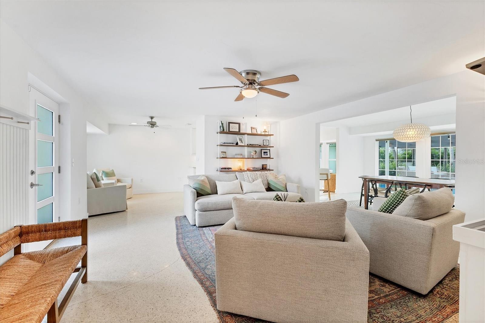 SIESTA BEACH - Residential