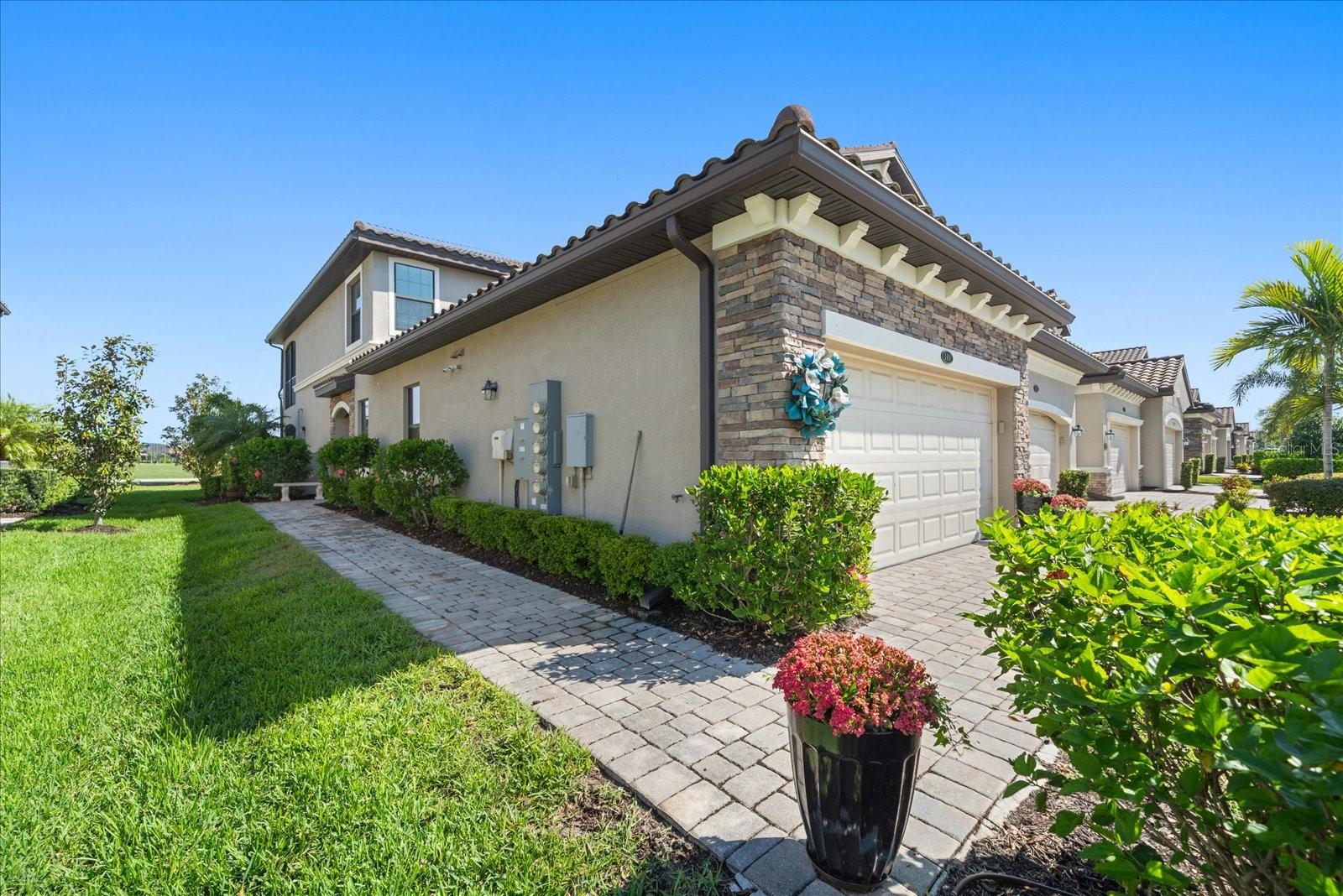 LAKEWOOD NATIONAL - Residential