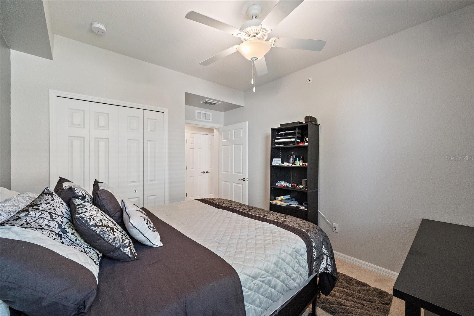 LAKEWOOD NATIONAL - Residential