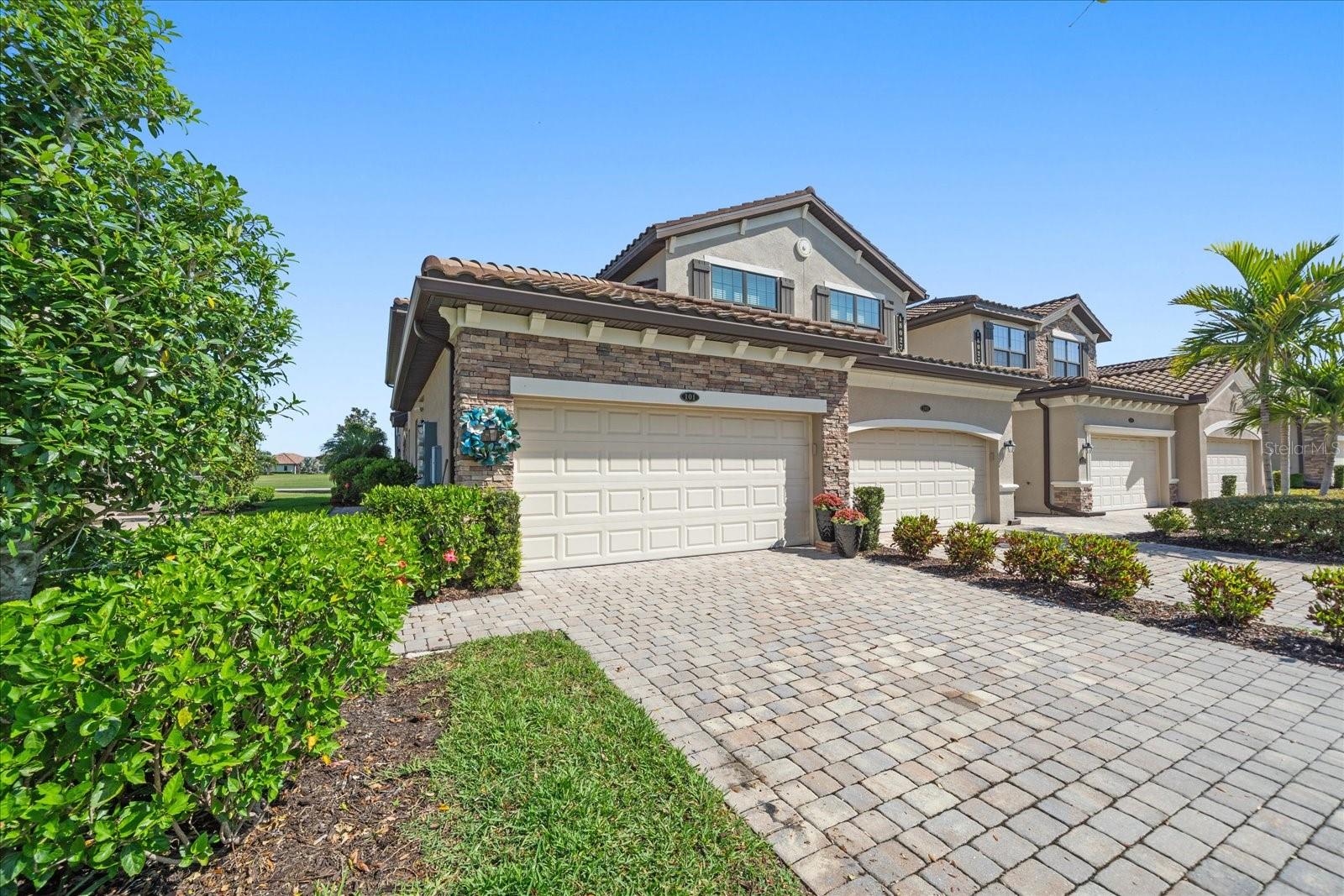 LAKEWOOD NATIONAL - Residential